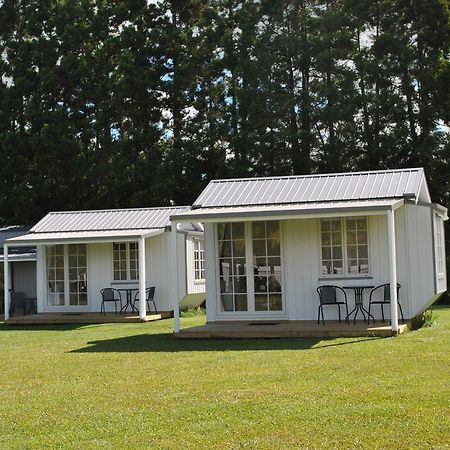 Palm Drive 'Cozy Cabins' Kerikeri Exterior photo